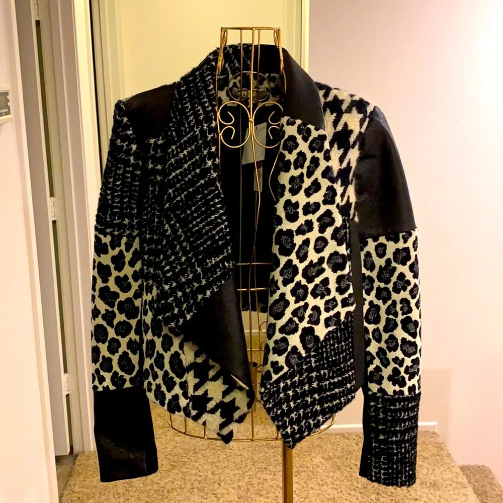 Alice and Olivia animal print patch open leather jacket - Picture 4 of 8